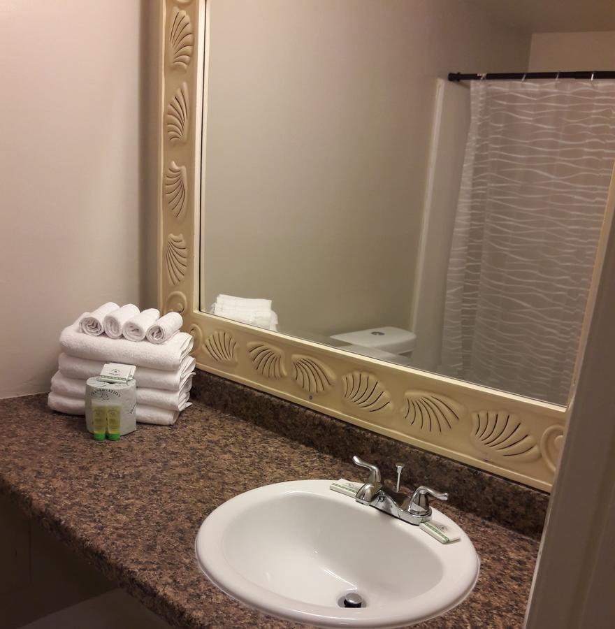 Ocean Waves Hotel Myrtle Beach Eksteriør billede